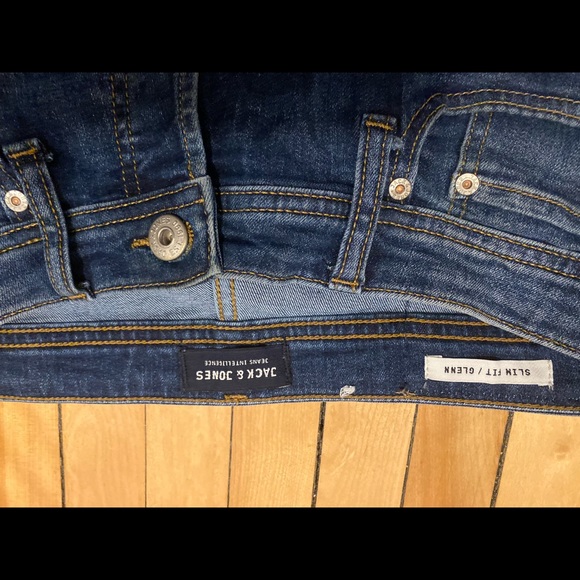 Jack and Jones jeans size 28 - Picture 3 of 6